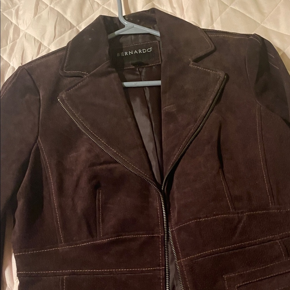 Bernardo Chocolate Brown Suede Zip Front Jacket